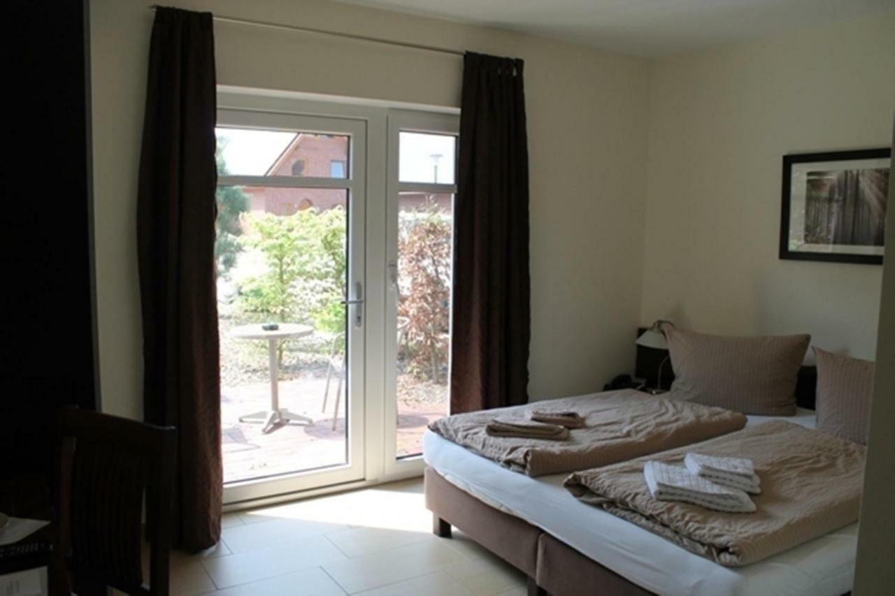 Usedom Bike Hotel & Suites Karlshagen Экстерьер фото